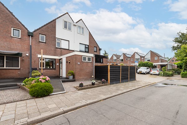 Burgemeester Vostersstraat 61, 2377 XH Oude Wetering